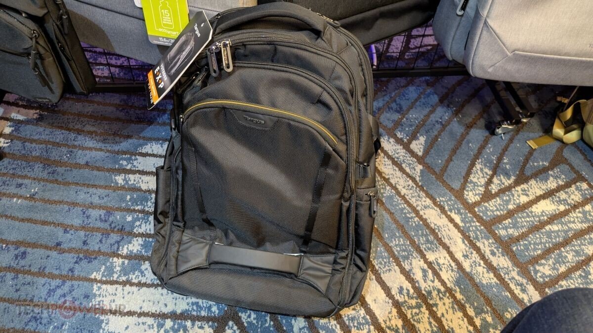 CES 2024：Targus 新配件亮相，USB4 扩展坞与环保背包成焦点